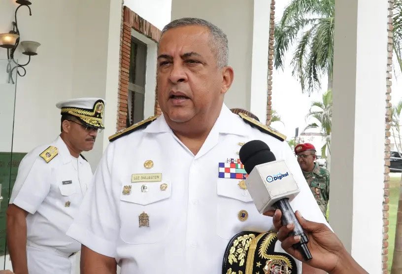 Director de Migración exhorta a agentes a actuar con apego a la ley en operativos